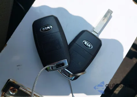 2018 Kia Optima Lx из США, поврежденный, VIN 5XXGT4L33JG200440